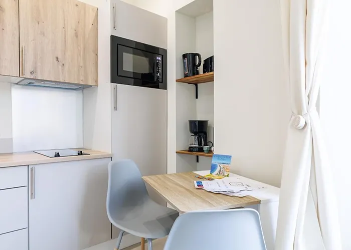 T2 Situe Au Centre-ville De Apartmán *